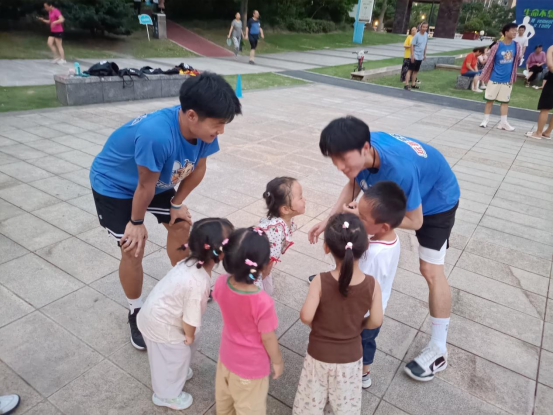 奕成小班羚活动